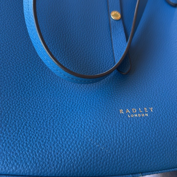 Radley London “Abingdon Road” large shoulder bag in EUC - Picture 12 of 17
